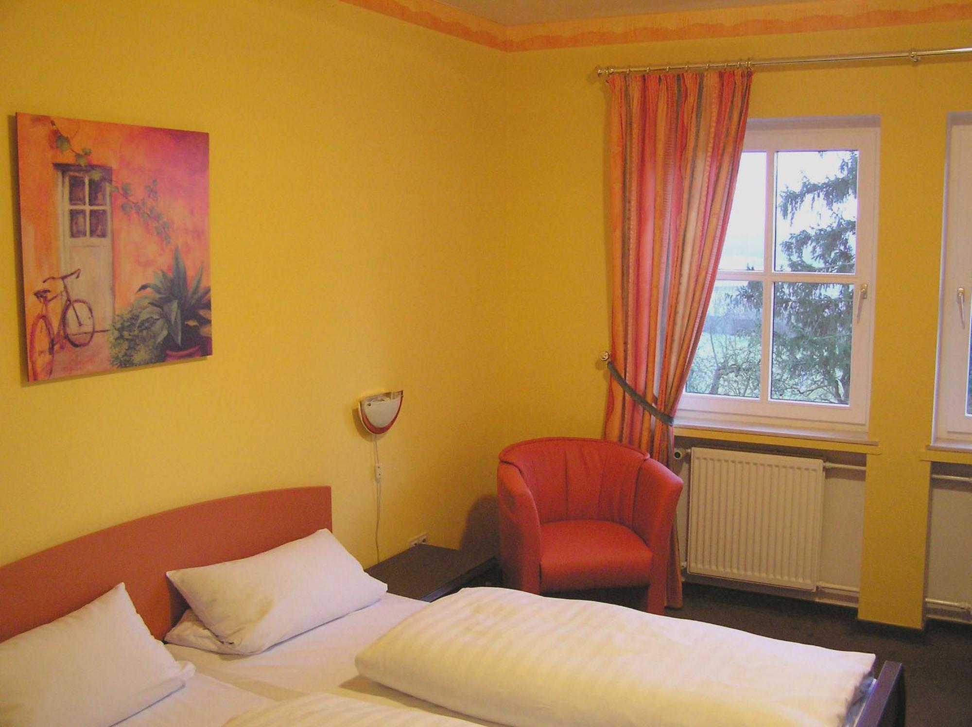 Hotel Pfaffenhof Lich ภายนอก รูปภาพ
